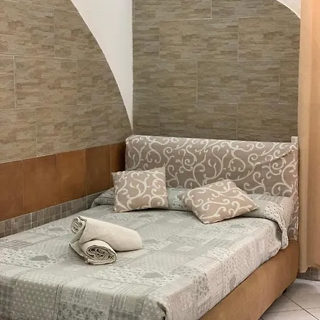 Cathedral House Apartment *